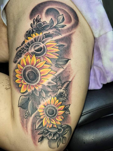 Explore quarter sized tattoo ideas, creative tattoo ideas in Angola, available at Hoodlum Ink