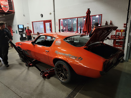 Tire Shop «Discount Tire Store - Bowling Green, KY», reviews and photos, 790 Campbell Ln, Bowling Green, KY 42104, USA