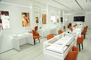 De Beers Forevermark Boutique image