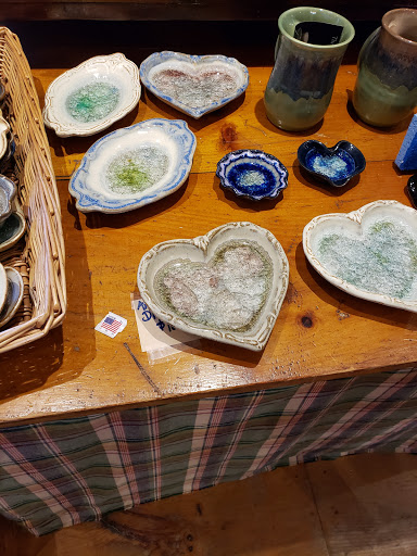 Gift Shop «Hogback Mountain Gift Shop», reviews and photos, 7627 VT-9, Marlboro, VT 05363, USA