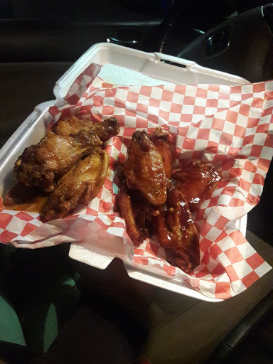 Bar & Grill «Henney Tyme Bar and Lounge», reviews and photos, 3200 Hallandale Beach Blvd, Hollywood, FL 33023, USA