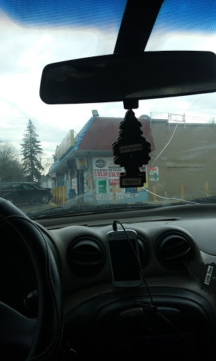 Liquor Store «Palace Liquor Store», reviews and photos, 3609 Beecher Rd, Flint, MI 48503, USA