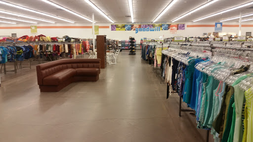 Thrift Store «83rd Ave & Lake Pleasant Goodwill Retail Store & Donation Center», reviews and photos