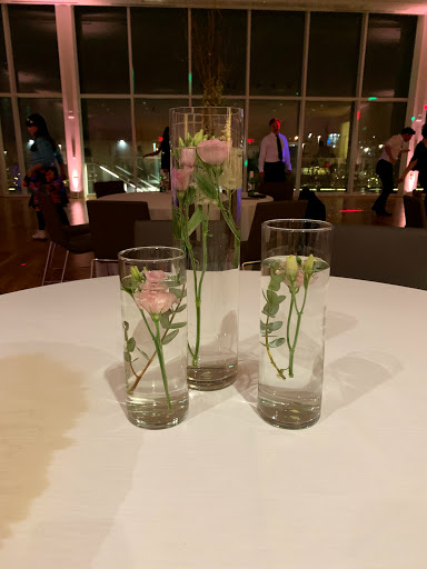 Florist «Bloomtastic Florist», reviews and photos, 2136 Arlington Ave, Columbus, OH 43221, USA