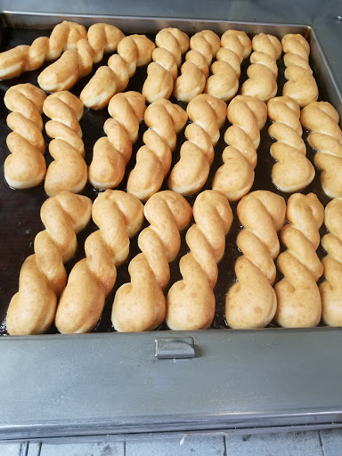 Donut Shop «USA Donuts», reviews and photos, 902 N Westmoreland Rd, Dallas, TX 75211, USA