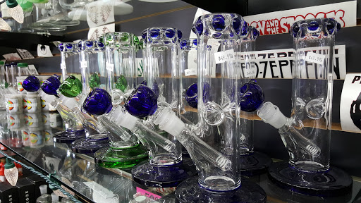 Tobacco Shop «Discount Smoke Shop», reviews and photos, 3105 Scotts Valley Dr, Scotts Valley, CA 95066, USA