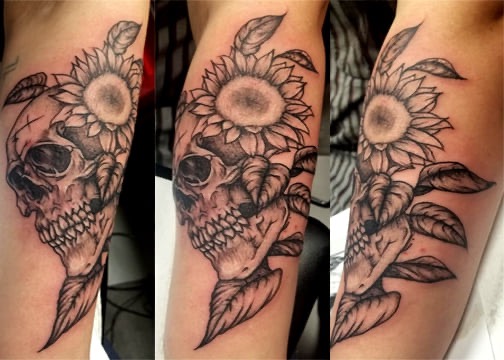 Explore jelly fish tattoo ideas, creative tattoo ideas in Fayetteville, available at Stigma Ink Tattoo & Piercing Studio