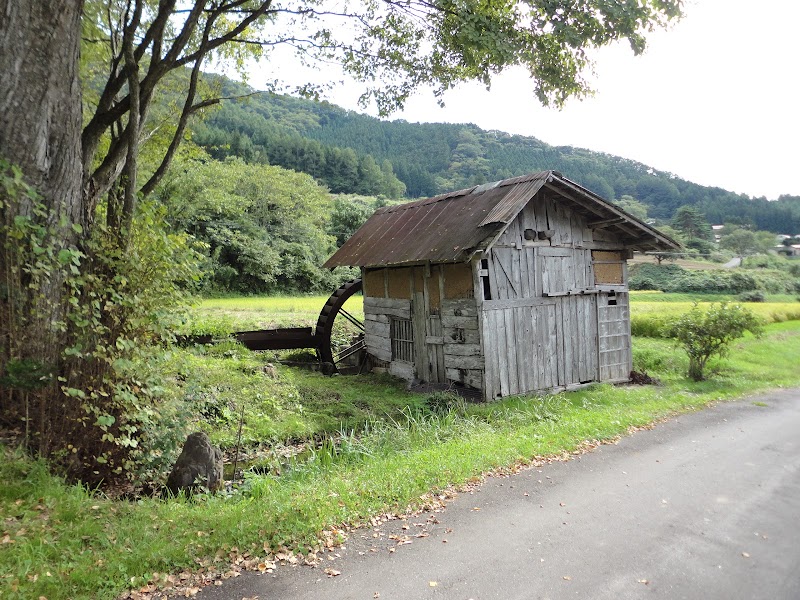 田園の丘に建つ農家民宿みずき