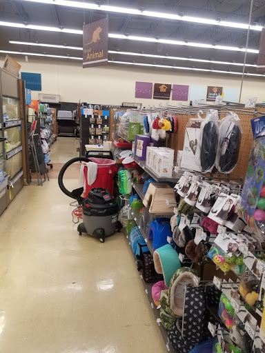 Pet Supply Store «Petco Animal Supplies», reviews and photos, 2227 E Semoran Blvd, Apopka, FL 32703, USA