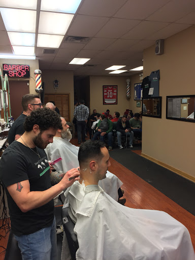 Barber Shop «Father & Son Barber Shop», reviews and photos, 5806 N Broadway St # 4, Chicago, IL 60660, USA