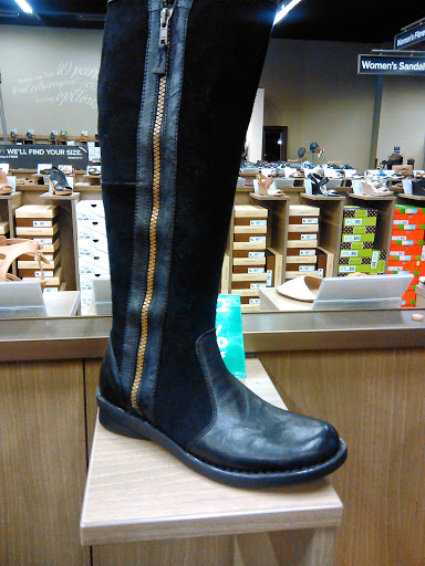 Shoe Store «DSW Designer Shoe Warehouse», reviews and photos, 4910 S Baldwin Rd, Lake Orion, MI 48359, USA