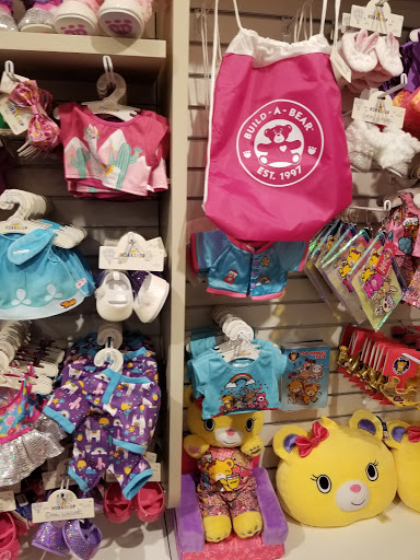 Toy Store «Build-A-Bear Workshop», reviews and photos, 4130 Summit Plaza Dr, Louisville, KY 40241, USA