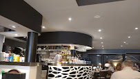 Atmosphère du Restaurant de cuisine traditionnelle L'embarcadère Restaurant à Cabourg - n°18
