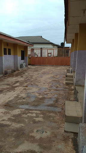 Metro Suite Hotel, Metro Close, Itafa Layout, Offa, Nigeria, Golf Club, state Kwara