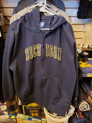Clothing Store «Fanatic U», reviews and photos, 30409 Ford Rd, Garden City, MI 48135, USA