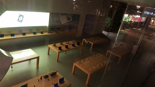 Computer Store «Apple Stanford», reviews and photos, 379 Stanford Shopping Center, Palo Alto, CA 94304, USA