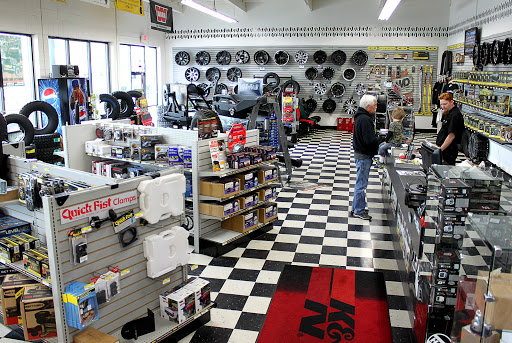 Truck Accessories Store «4 Wheel Parts - Portland - South Tabor», reviews and photos, 2700 SE 82nd Ave, Portland, OR 97266, USA