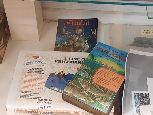 Antique Store «7th Avenue Antique Mall», reviews and photos, 2563 7th Ave E, North St Paul, MN 55109, USA