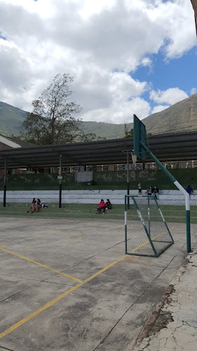 Opiniones de Escuela Luis Napoleon Dillon Puellaro en Quito - Escuela