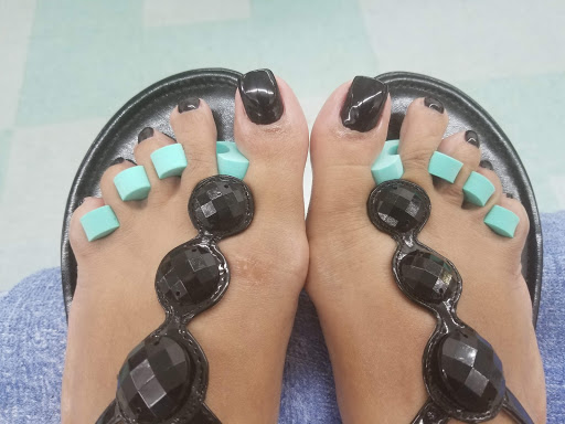 Shopping Mall «Lincoln Shopping Center», reviews and photos, 26092 Greenfield Rd, Oak Park, MI 48237, USA