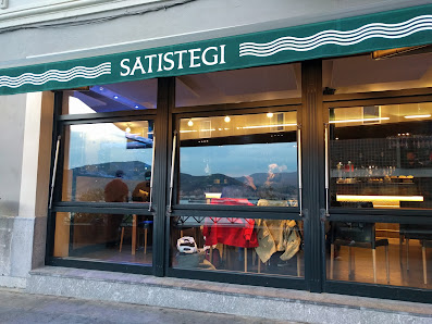 Bar restaurante Satistegi Jatetxea Av. Basagoiti, 51, 48991 Getxo, Biscay, España