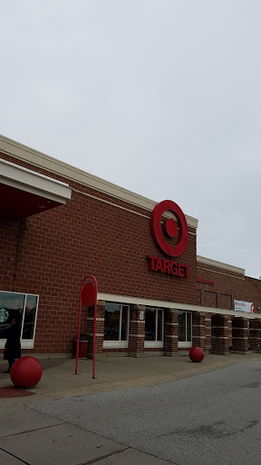 Target, 18855 N Market Pl Dr, Aurora, OH 44202, USA, 