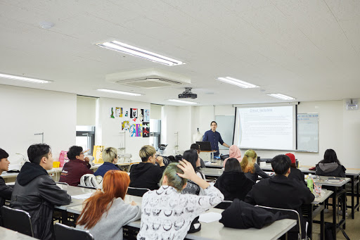 국제패션디자인직업전문학교