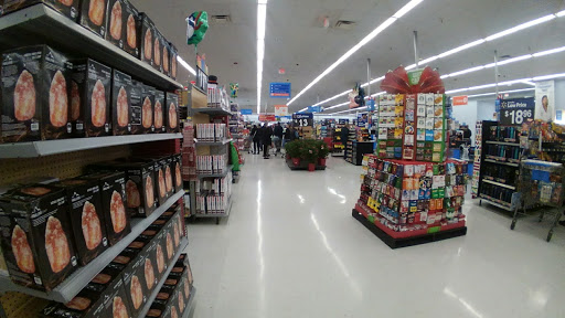 Department Store «Walmart Supercenter», reviews and photos, 6590 W Grand Ave, Gurnee, IL 60031, USA