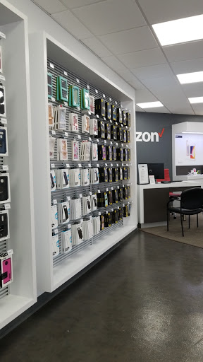 Cell Phone Store «Verizon Authorized Retailer / RW - Downingtown, PA», reviews and photos, 3903 Lincoln Hwy, Downingtown, PA 19335, USA