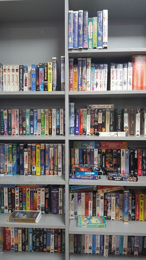 Thrift Store «Superior Thrift Store», reviews and photos, 1135 N Wilson Way, Stockton, CA 95205, USA