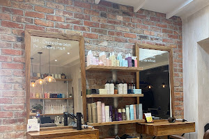 Oneness Hair Salon