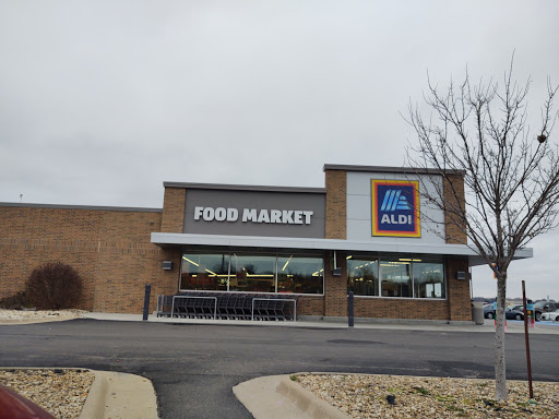 Supermarket «ALDI», reviews and photos, 1530 SW Arvonia Pl, Topeka, KS 66615, USA