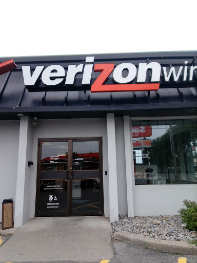 Cell Phone Store «Verizon», reviews and photos, 235 W State St, Herkimer, NY 13350, USA