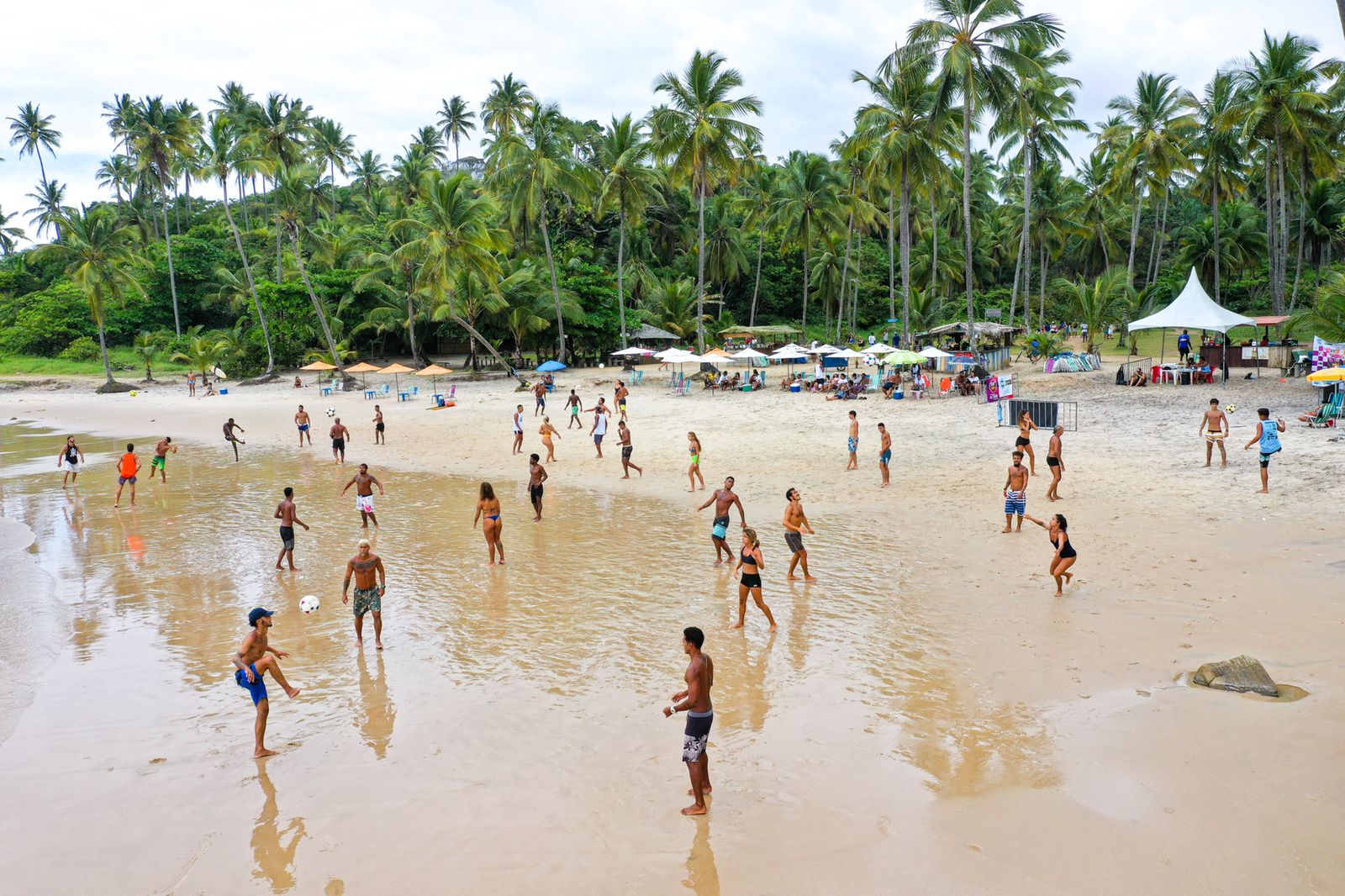 Foto van Praia do Resende en de nederzetting