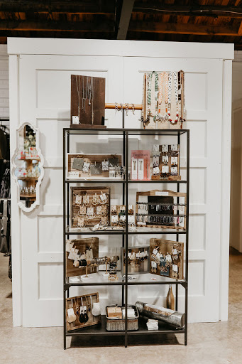 Gift Shop «Under the Carolina Moon», reviews and photos, 141 Patchwork Row, Easley, SC 29640, USA