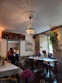 Atmosphère du Restaurant français Aux Sabots Rouges à Guémené-sur-Scorff - n°3