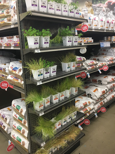 Pet Supply Store «Petco Animal Supplies», reviews and photos, 1011 University Blvd #100, Suffolk, VA 23435, USA