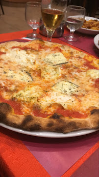 Pizza du Restaurant Italien la Famiglia à Antibes - n°3