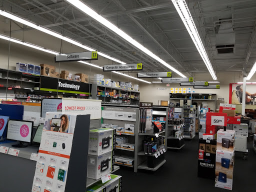 Office Supply Store «Staples», reviews and photos, 2840 E Germann Rd, Chandler, AZ 85286, USA