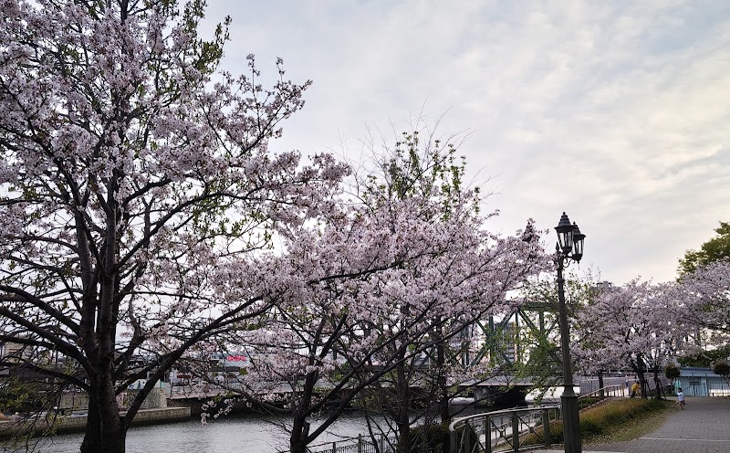 大阪ドーム南公園