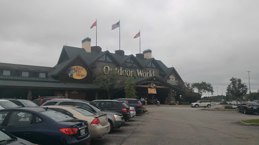 Sporting Goods Store «Bass Pro Shops», reviews and photos, 323 Opry Mills Dr, Nashville, TN 37214, USA