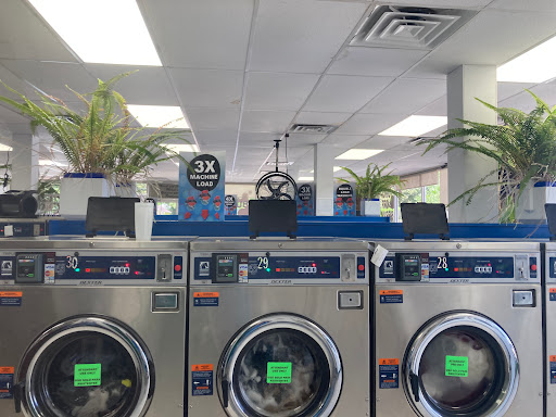 Laundromat «Bubbly Mist Laundry», reviews and photos, 913 E Main St, Clute, TX 77531, USA