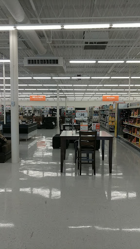 Discount Store «Big Lots», reviews and photos, 1041 S Riverside Dr, Clarksville, TN 37040, USA