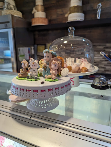 Fantasy Cakes & Fine Pastries image