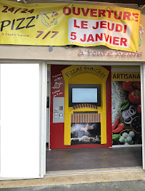 Photos du propriétaire du Pizzas à emporter Distributeur à pizzas Nouaillé-Maupertuis 24/24 et 7/7 Pizz’à toute heure à Nouaillé-Maupertuis - n°2