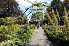 Queen's Gardens