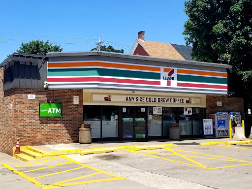 7-Eleven, 101 E Broad St, Bethlehem, PA 18018, USA, 