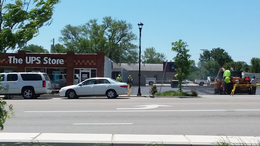 Shipping and Mailing Service «The UPS Store», reviews and photos, 1503 Main St, Grandview, MO 64030, USA