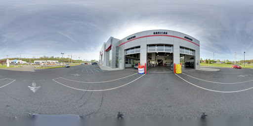 Used Car Dealer «Toyota World of Newton», reviews and photos, 66 Hampton House Rd, Newton, NJ 07860, USA