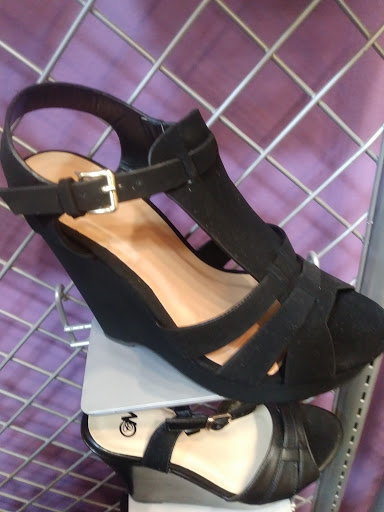 Shopping Mall «Susquehanna Valley Mall», reviews and photos, 1 Susquehanna Valley Mall Dr, Selinsgrove, PA 17870, USA